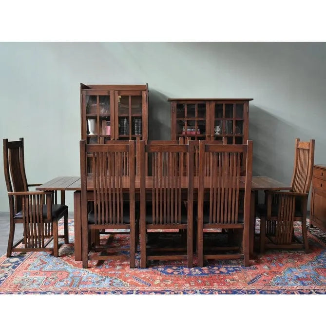 Table de salle à manger et chaises à dossier haut Stow Leaf (2 couleurs disponibles)