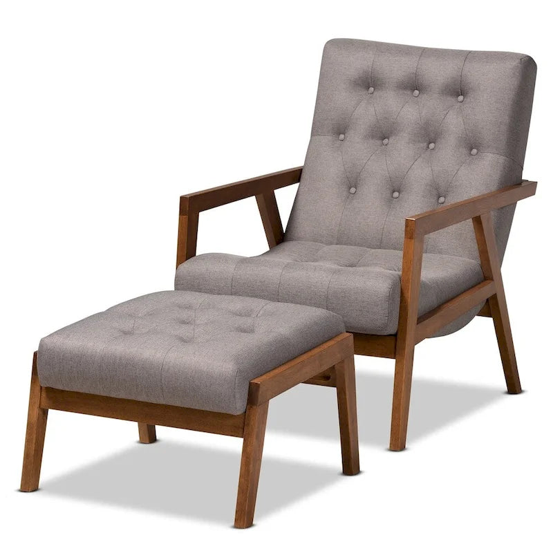 Fauteuil rembourré et son pouf