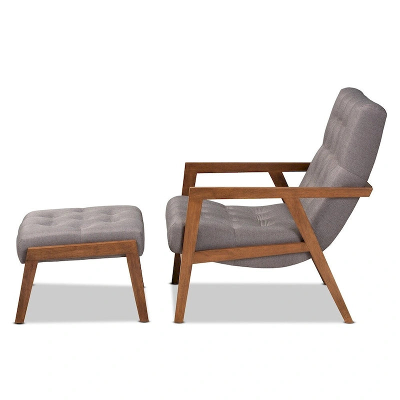 Fauteuil rembourré et son pouf