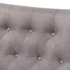 Fauteuil rembourré et son pouf